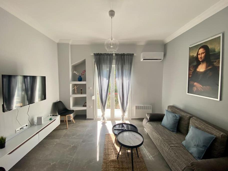 Dimofontas - Hub Thiseio & Gkazi Athens Luaran gambar